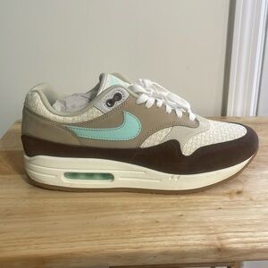 Nike Air Max 1 PRM Crepe Brown